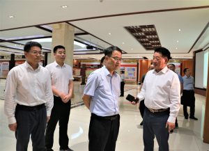 宜春市委副書記、代市長譚贛明視察仁和集團